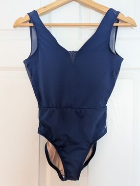 Navy Maria Crown Leo